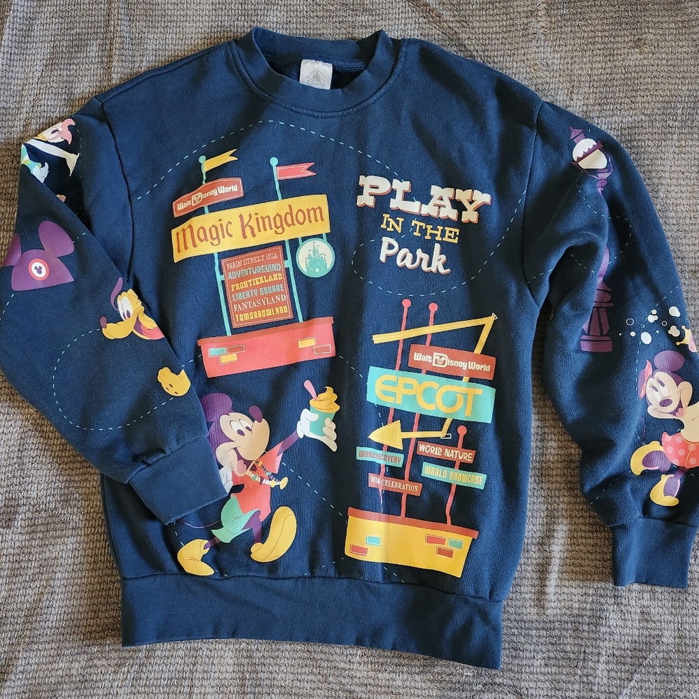 Disney Mickey & Friends Play In The Park Crew Neck Pullover Sweatshirt Sz XS,